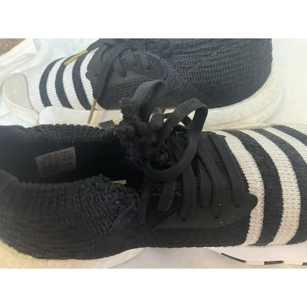 Adidas Trae‎ Young 2 ADAO Men's Size 11 Basketball Shoes H06477 Black and White